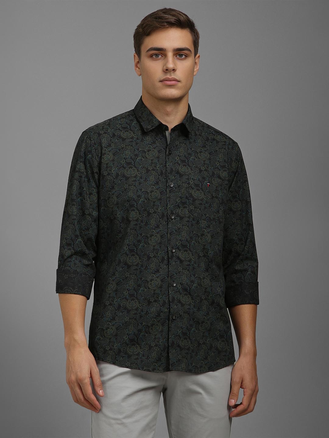 

Louis Philippe Sport Men Slim Fit Floral Printed Casual Cotton Shirt, Black