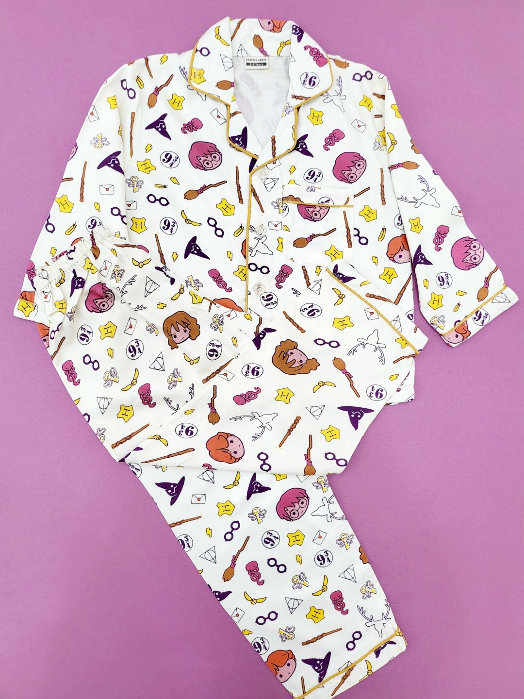 

Freesia Array Kids Printed Night suit, White
