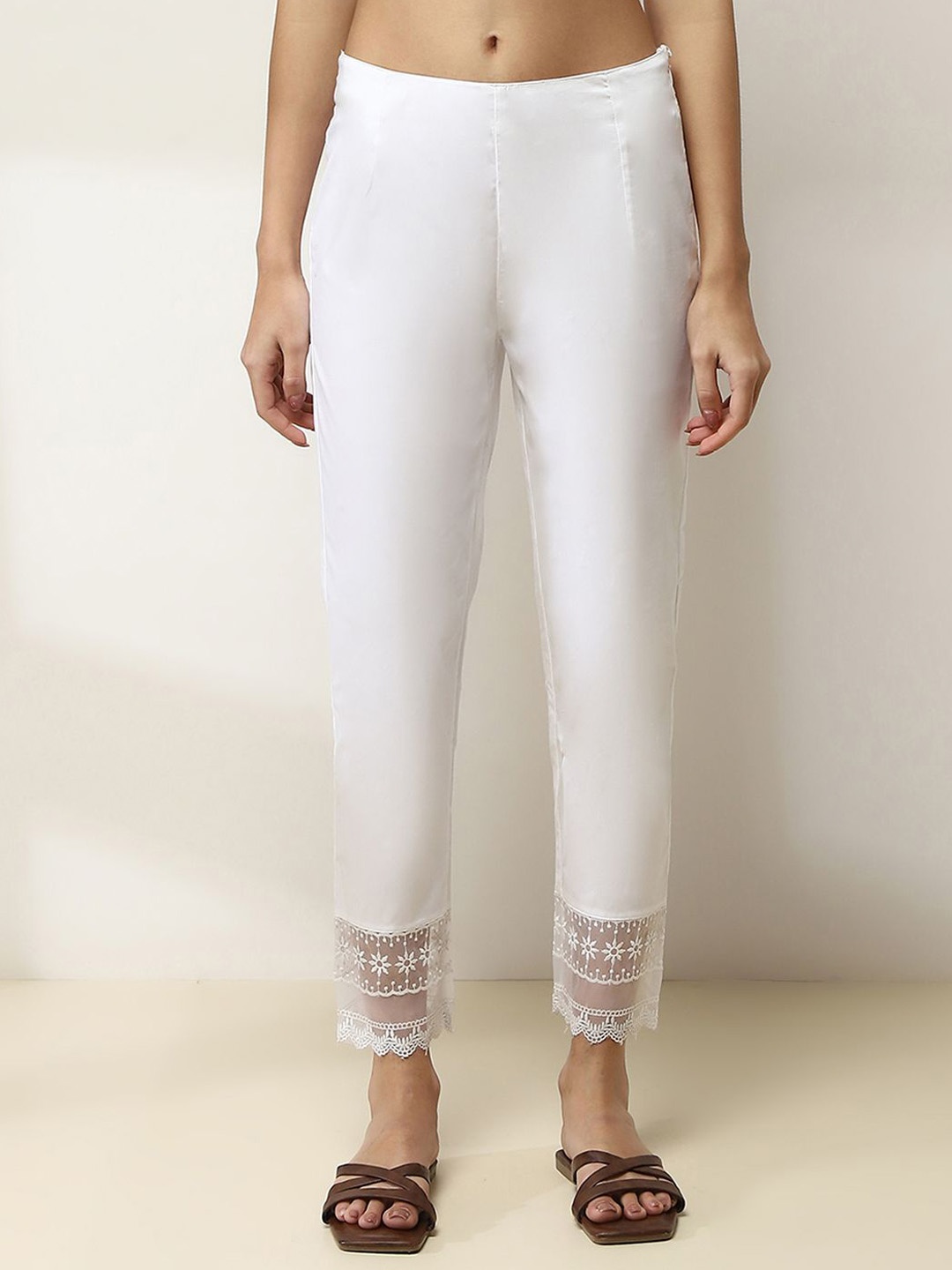 

Rangriti Women Comfort Low-Rise Trousers, White