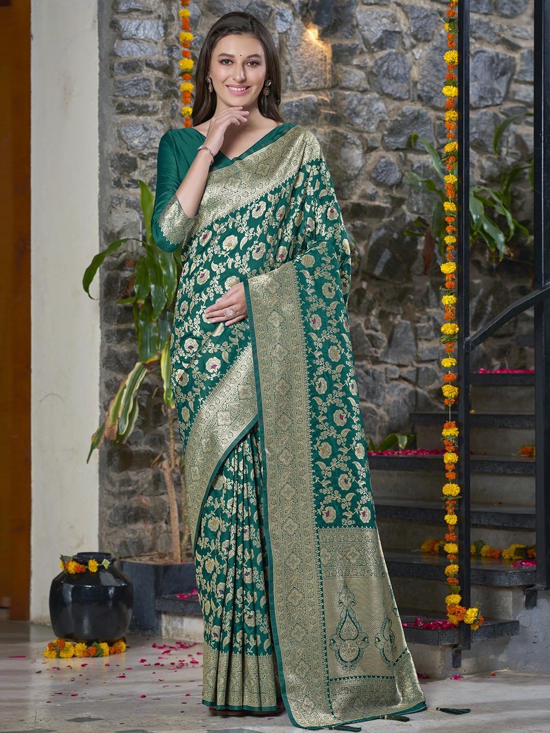 

SAREETHNIC Ethnic Motifs Woven Design Zari Pure Silk Banarasi Saree, Teal