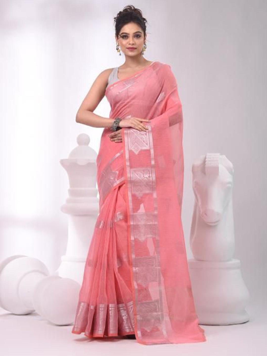 

VIBHAVARI Ethnic Motifs Zari Silk Cotton Saree, Pink