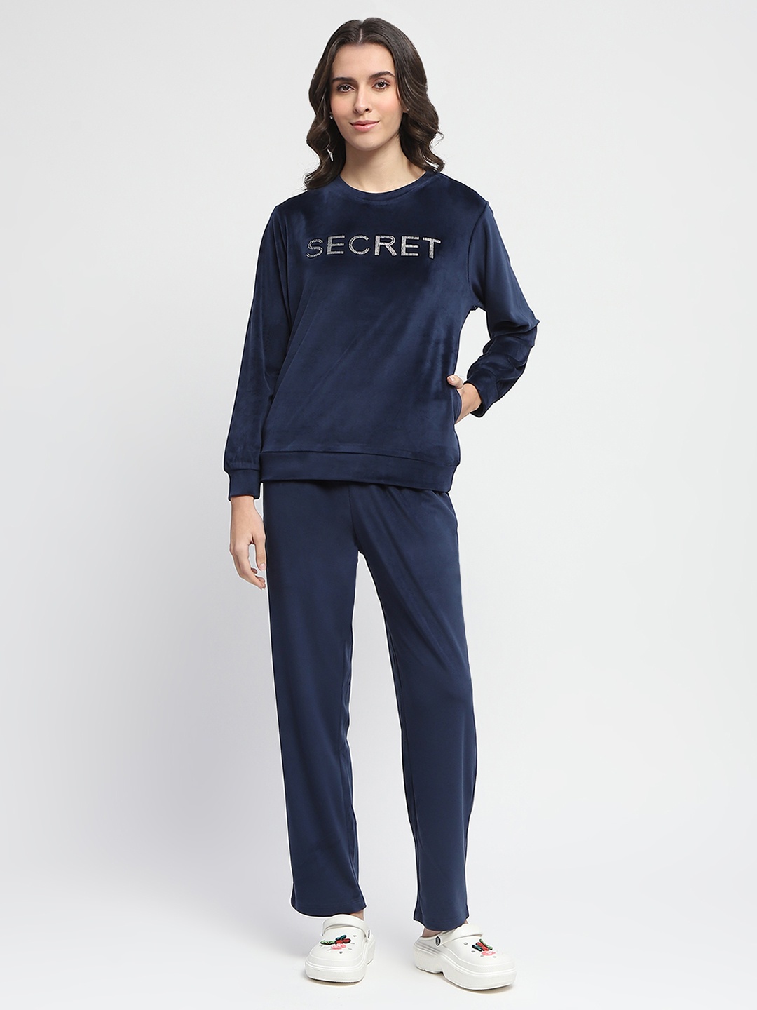 

MADAME M SECRET Women Printed Night suit, Navy blue