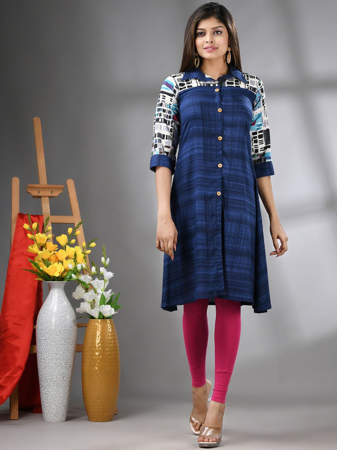 

Charukriti Women Thread Work Kurta, Navy blue