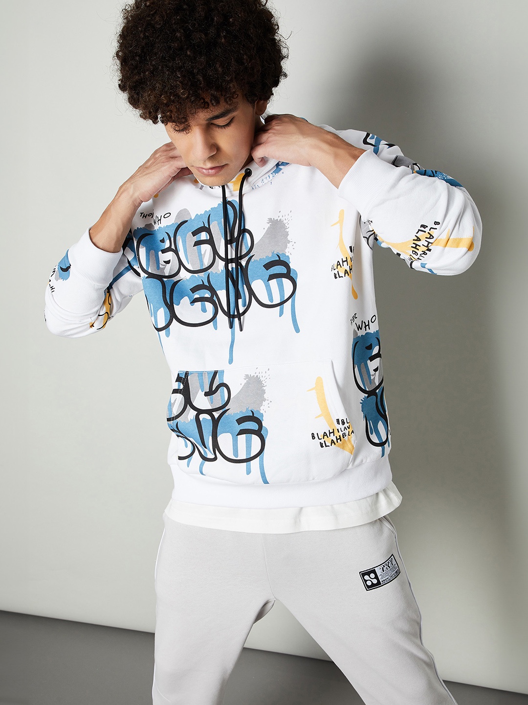 

max Men Printed Cotton Pullover Sweatshirt, White