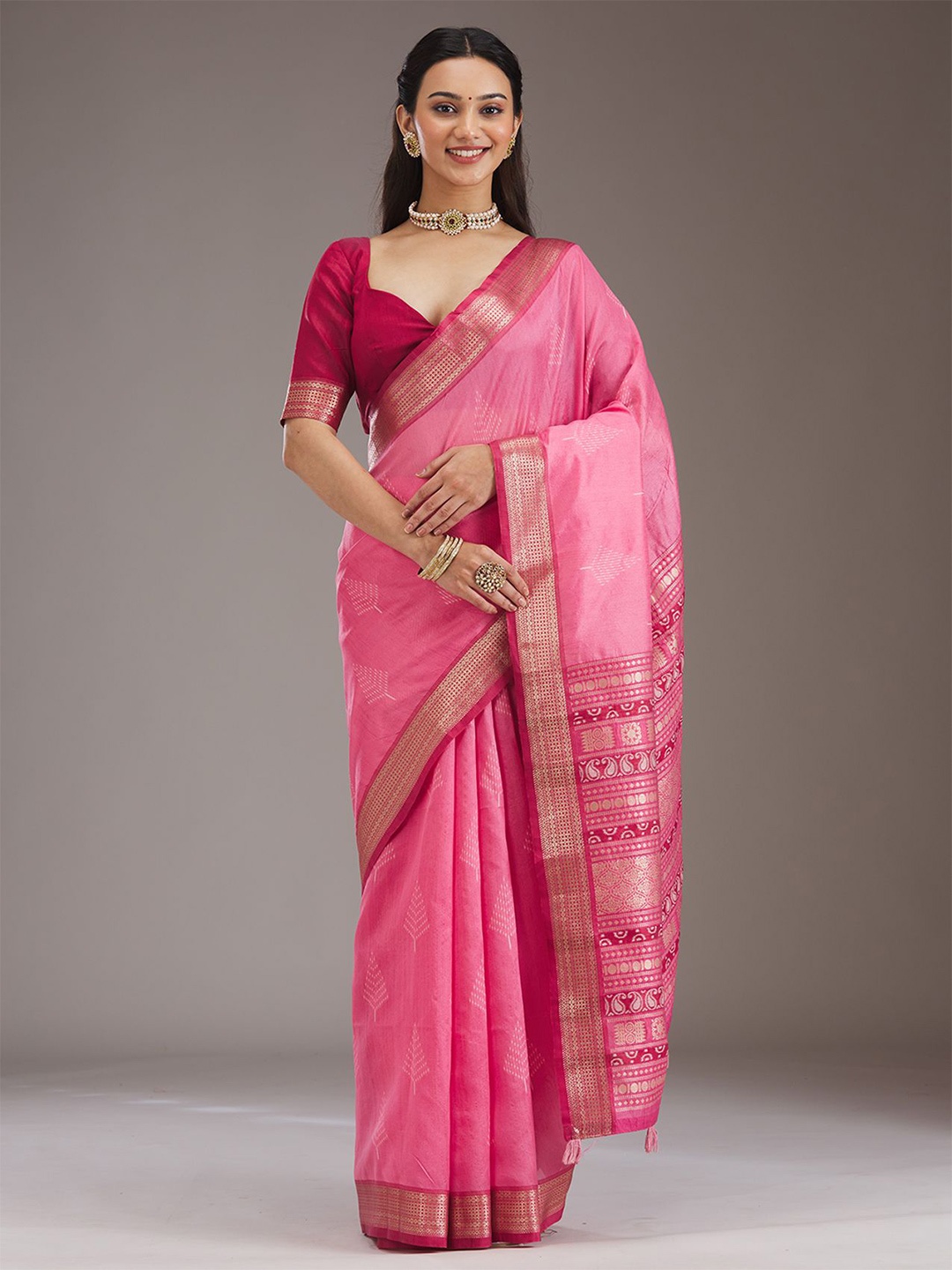 

Koskii Floral Zari Tissue Saree, Pink