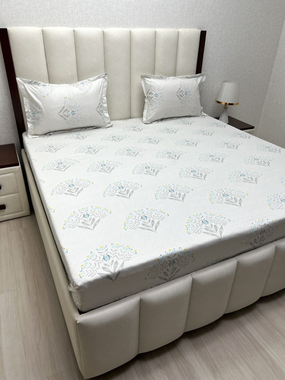 

Pure Decor White & Blue Floral Queen Bedsheet with 2 Pillow Covers