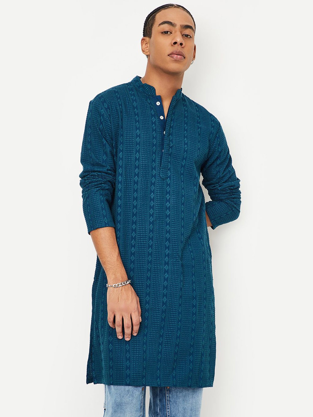 

max Floral Embroidered Mandarin Collar Thread Work Straight Kurta, Teal