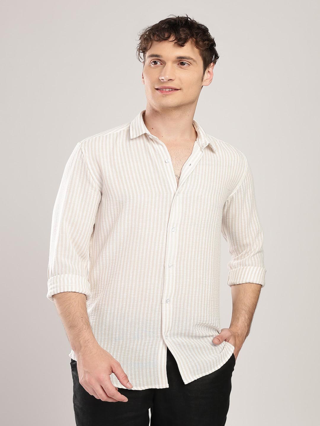 

NEVER NEUD Men Comfort Fit Spread Collar Vertical Striped Casual Shirt, Beige
