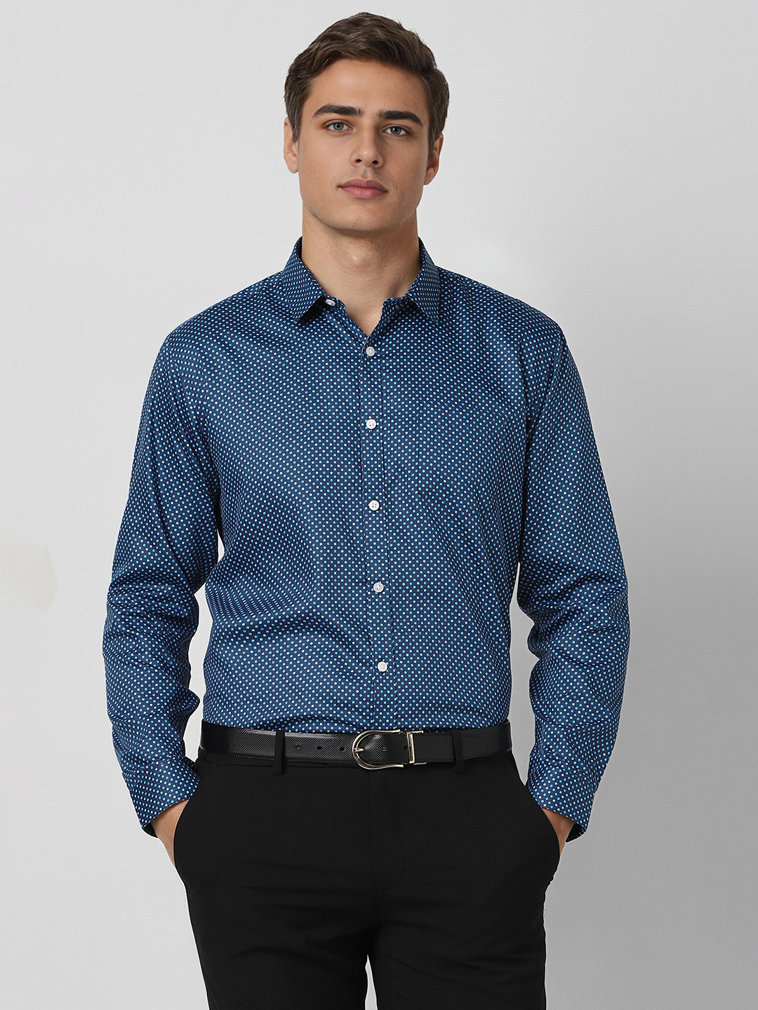 

V Dot Men Spread Collar Polka Dots Printed Cotton Formal Shirt, Navy blue