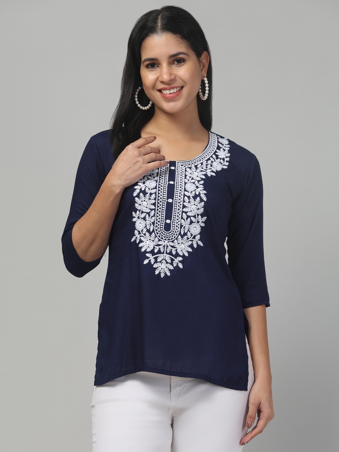 

Trend Level Women Floral Embroidered Straight Kurti, Navy blue