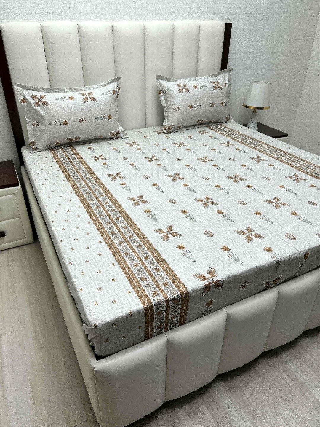 

Pure Decor Royal Passion Brown Printed Cotton 250 TC Queen Bedsheet Set 2.28 m x 2.54 m, Grey