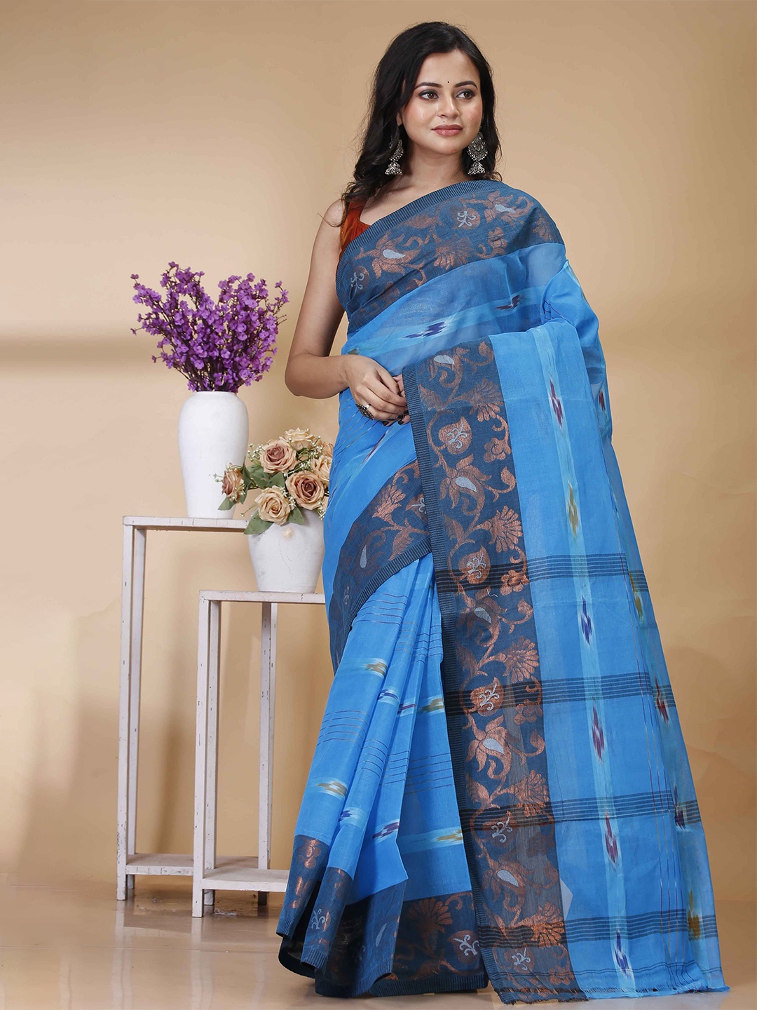 

SRILOK Woven Design Pure Cotton Taant Saree, Blue