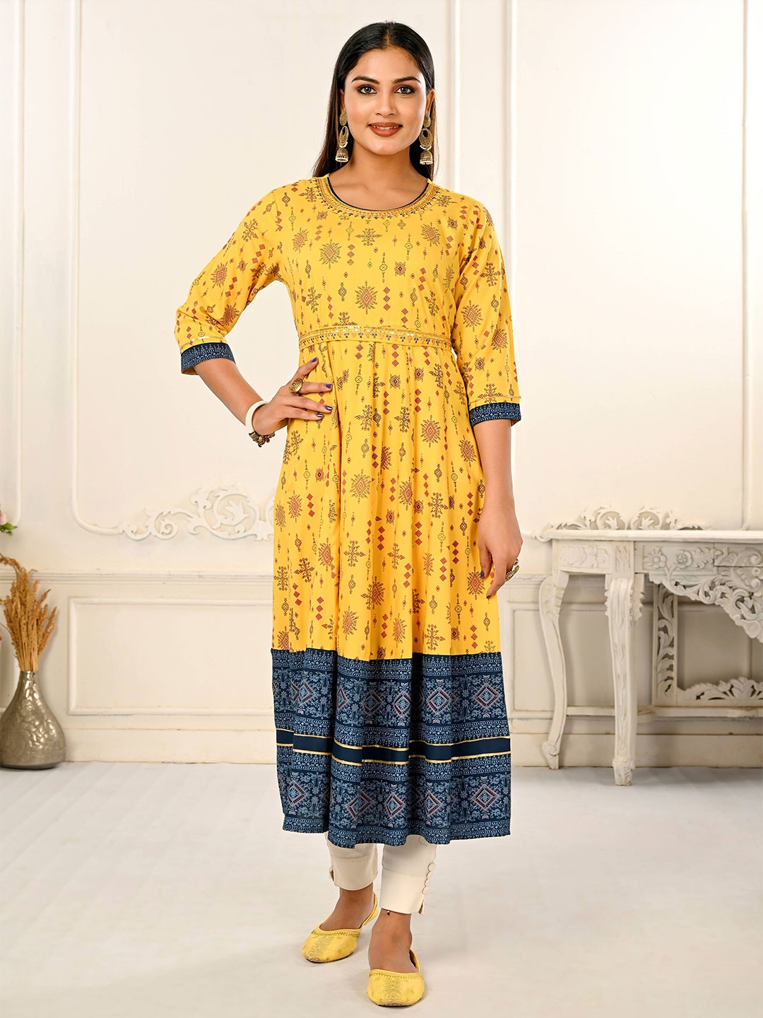 

Krimmple \Ethnic Motifs Printed Cotton Sequinned Anarkali Kurta, Yellow