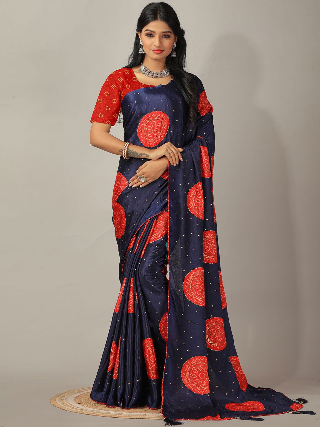 

NIRMAL CREATION Bandhani Pure Crepe Saree, Navy blue