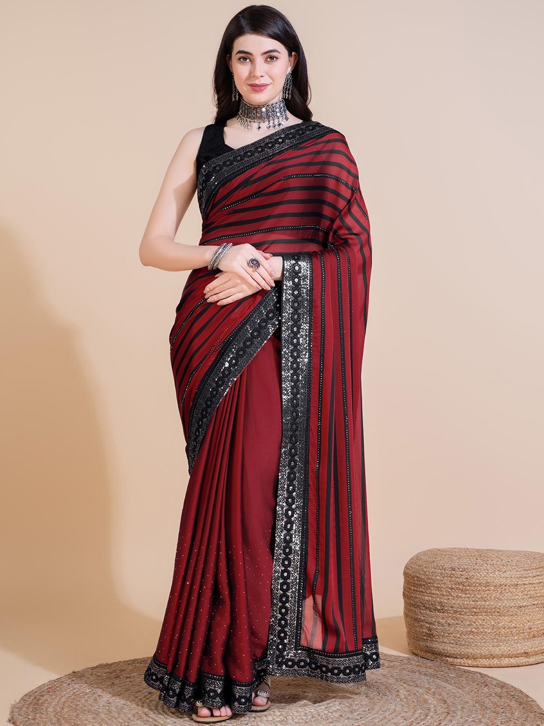 

Panzora Striped Sequinned Embellished Saree, Maroon