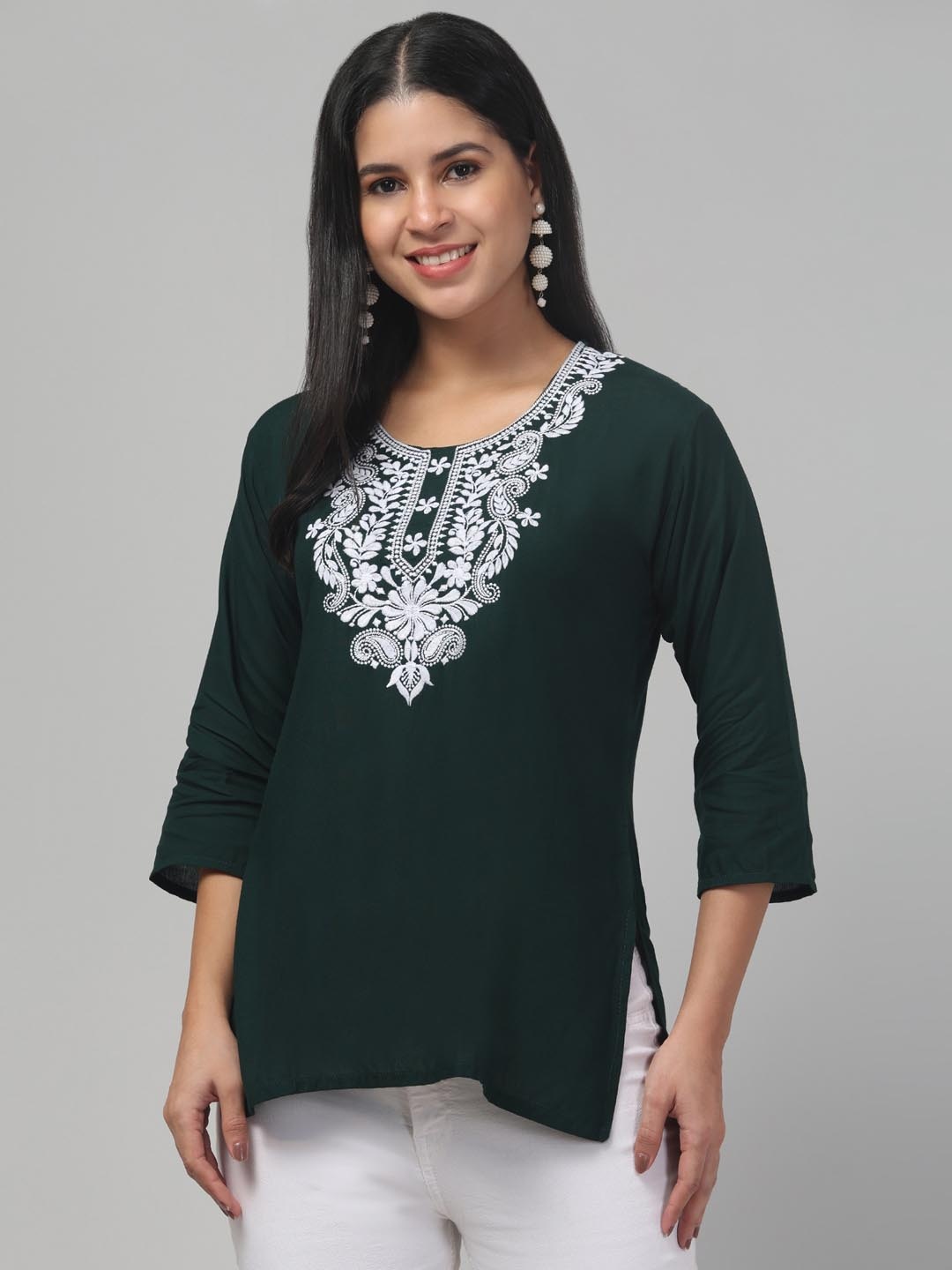

Trend Level Women Floral Embroidered Kurti, Green
