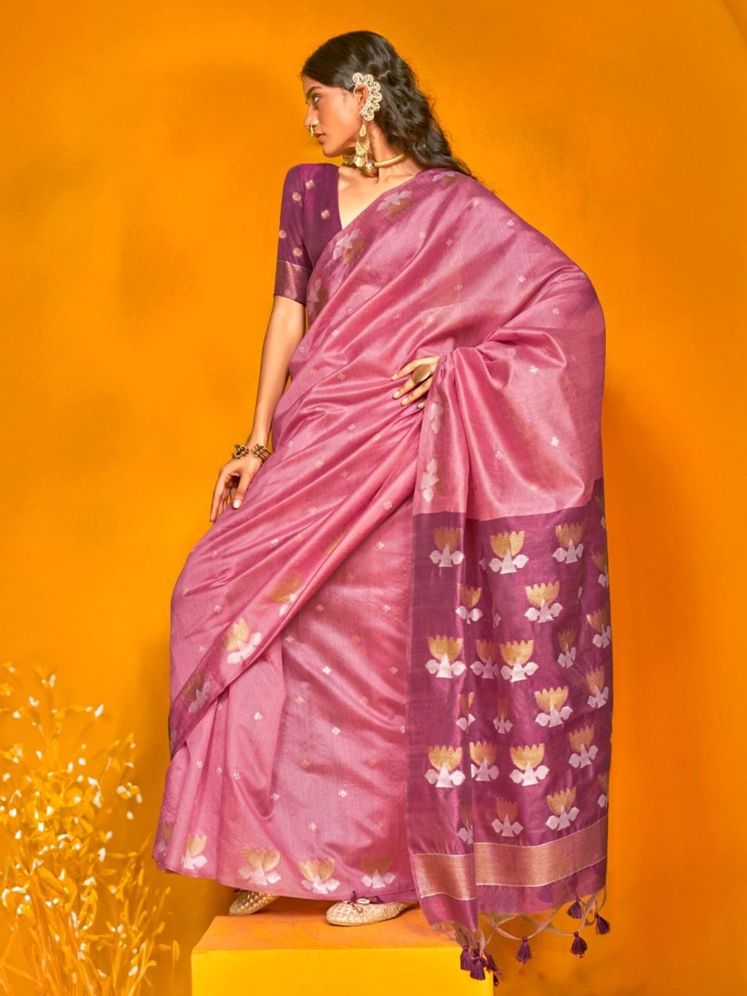 

BLENDIFY Ethnic Motifs Zari Banarasi Saree, Pink
