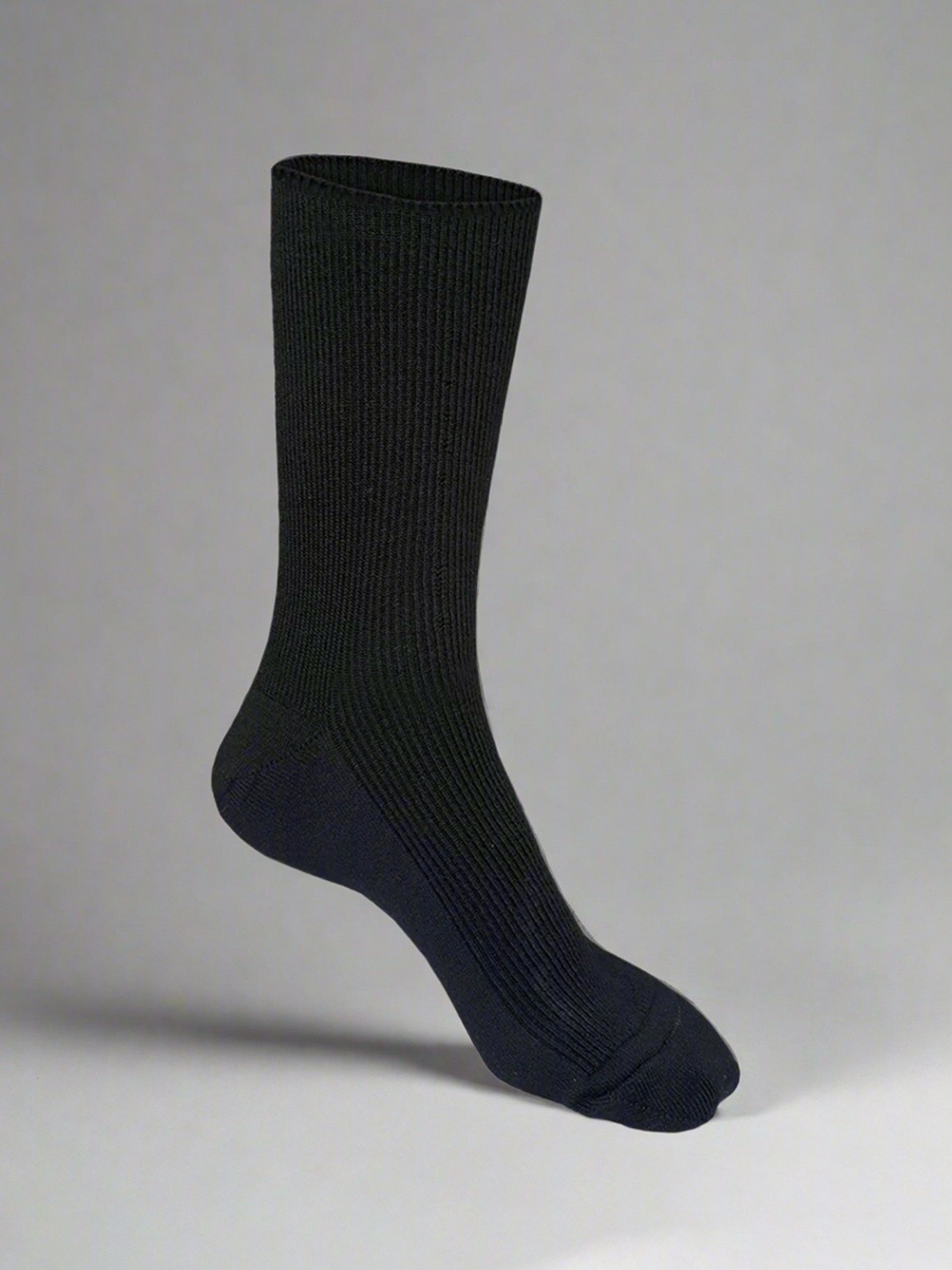 

HEELIUM Crew Length Woolen Socks For Men & Women, Black