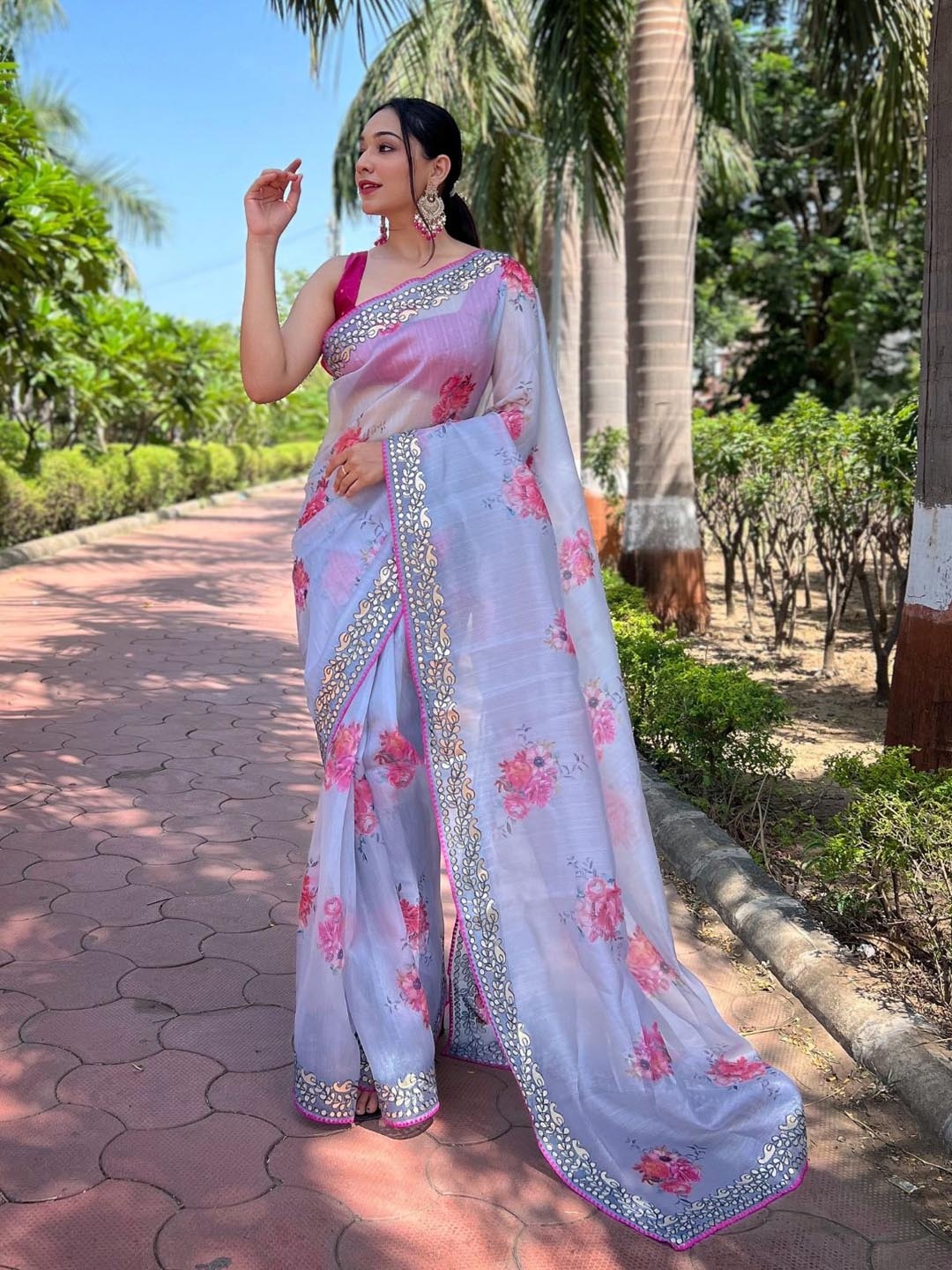 

ODETTE Floral Embroidered Organza Saree, Blue