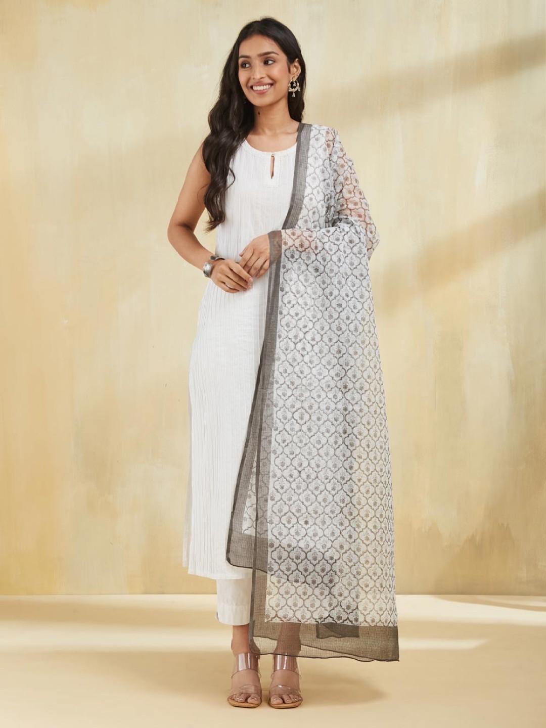 

Fabindia Floral Printed Block Print Technique Cotton Silk Dupatta, White