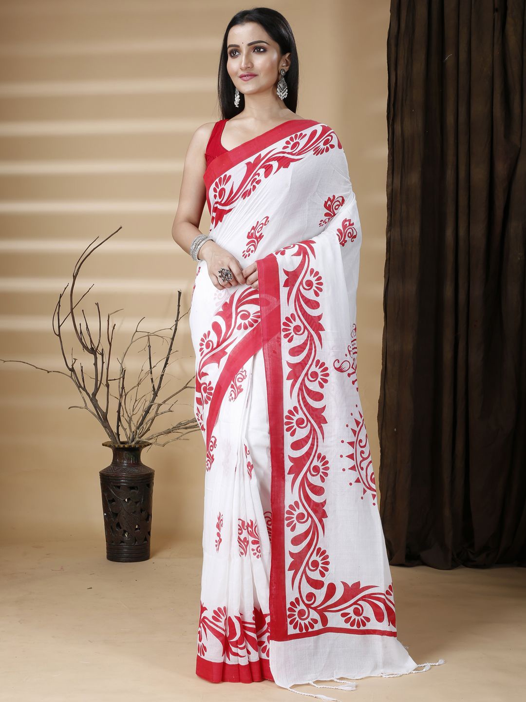 

SRILOK Ethnic Motifs Handloom Pure Cotton Khadi Saree, White