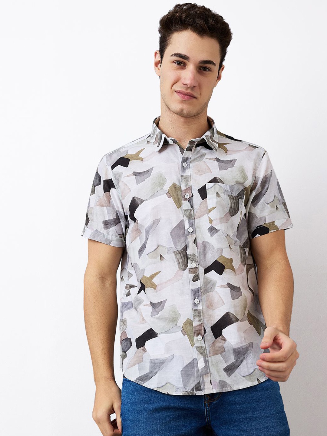 

SPYKAR Men Spread Collar Abstract Printed Cotton Casual Shirt, Off white