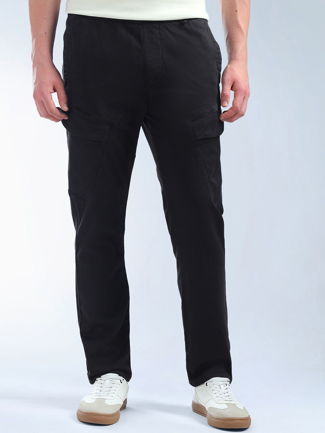 

Flying Machine Men Classic Cargos Trousers, Black