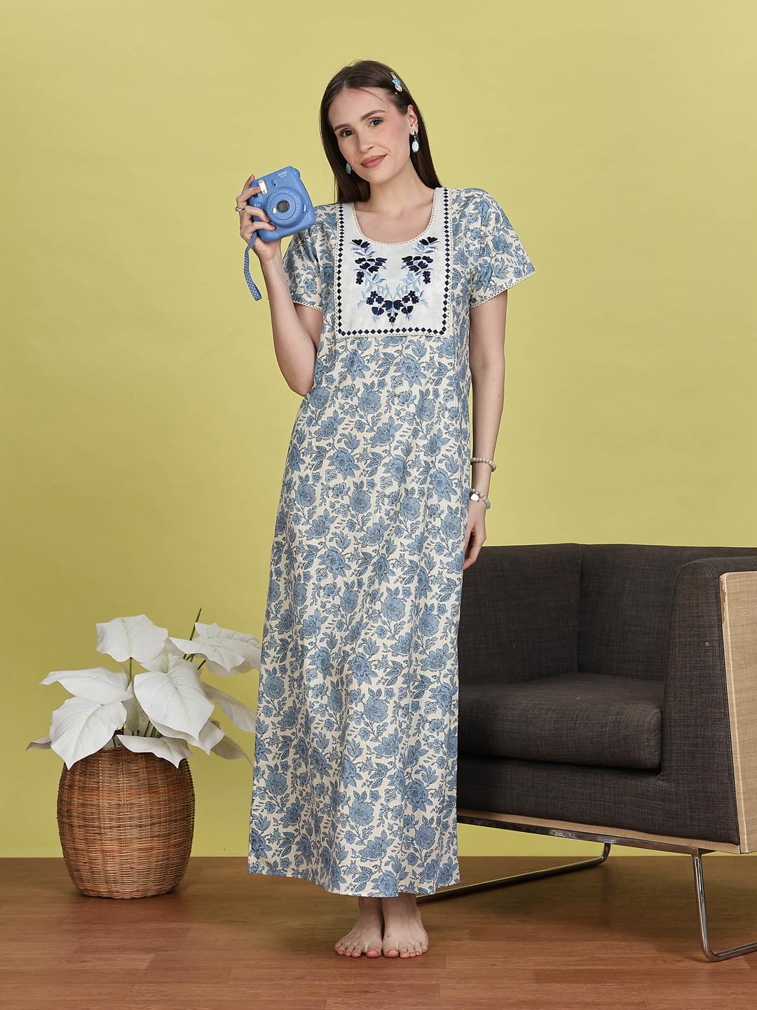 

9shines Label Women Floral Printed Pure Cotton Maxi Nightdress, Blue