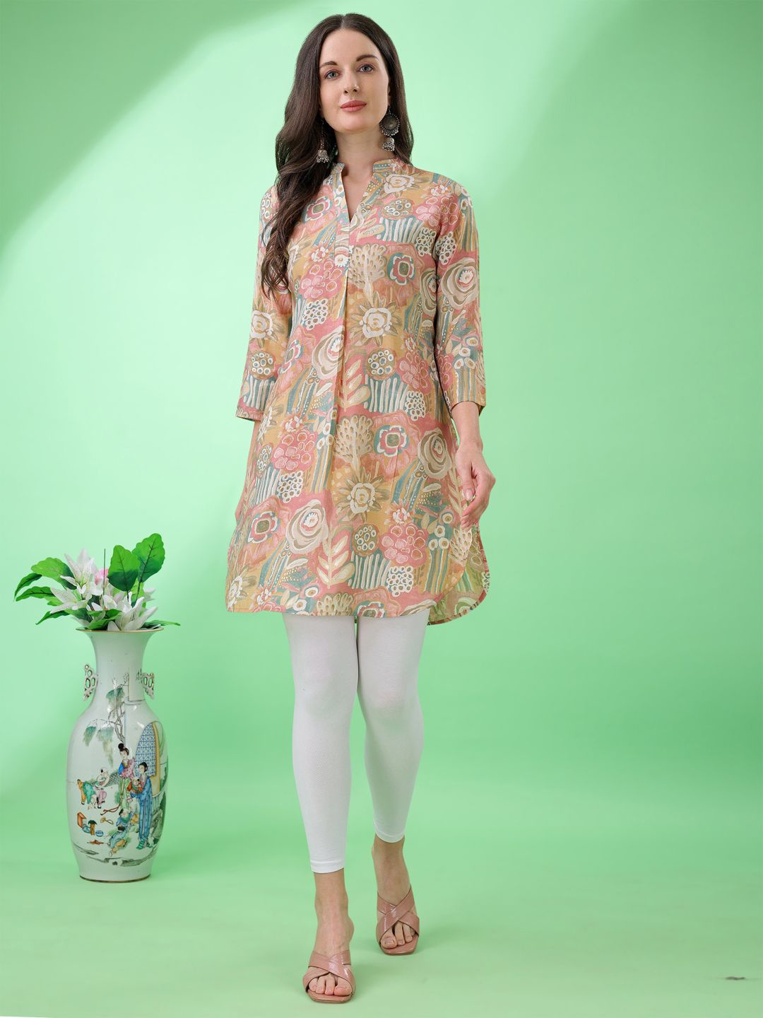 

Tikhi Imli Women Floral Printed Mandarin Collar Kurti, Pink