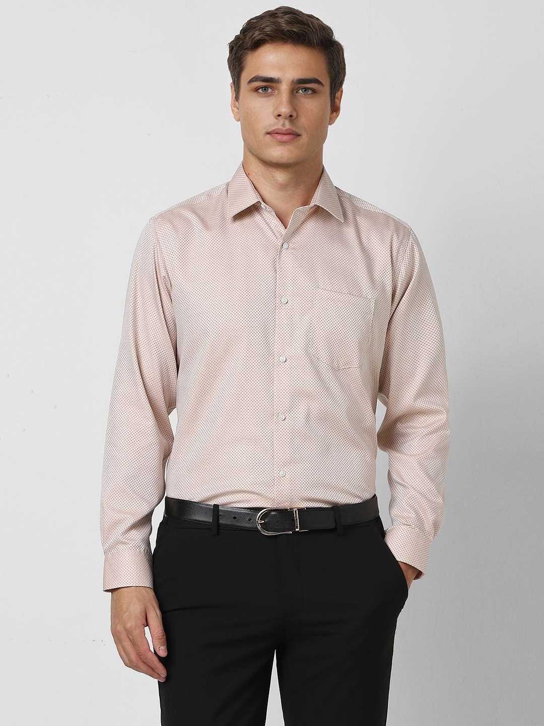 

Van Heusen Men Spread Collar Textured Cotton Formal Shirt, Beige