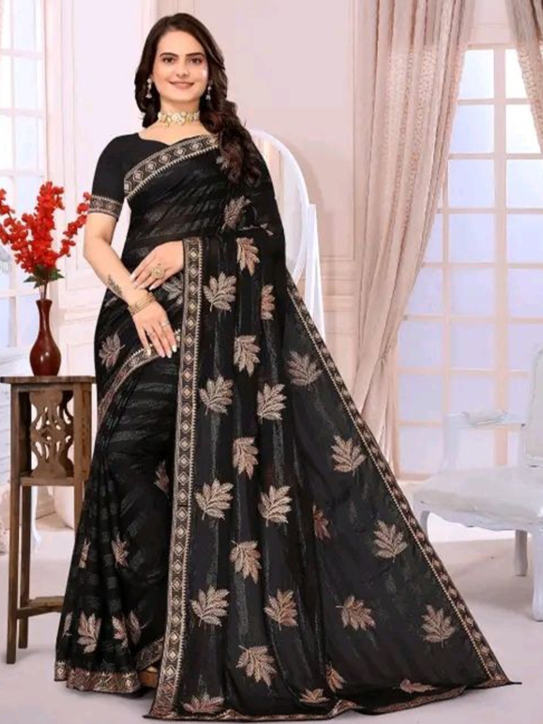 

KHRITI FAB Floral Embroidered Saree, Black