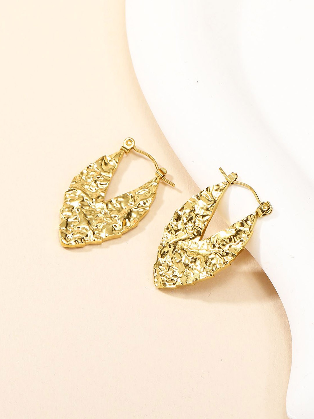 

MEENAZ Stainless Steel Gold-Plated Anti Tarnish Contemporary Hoop Earrings