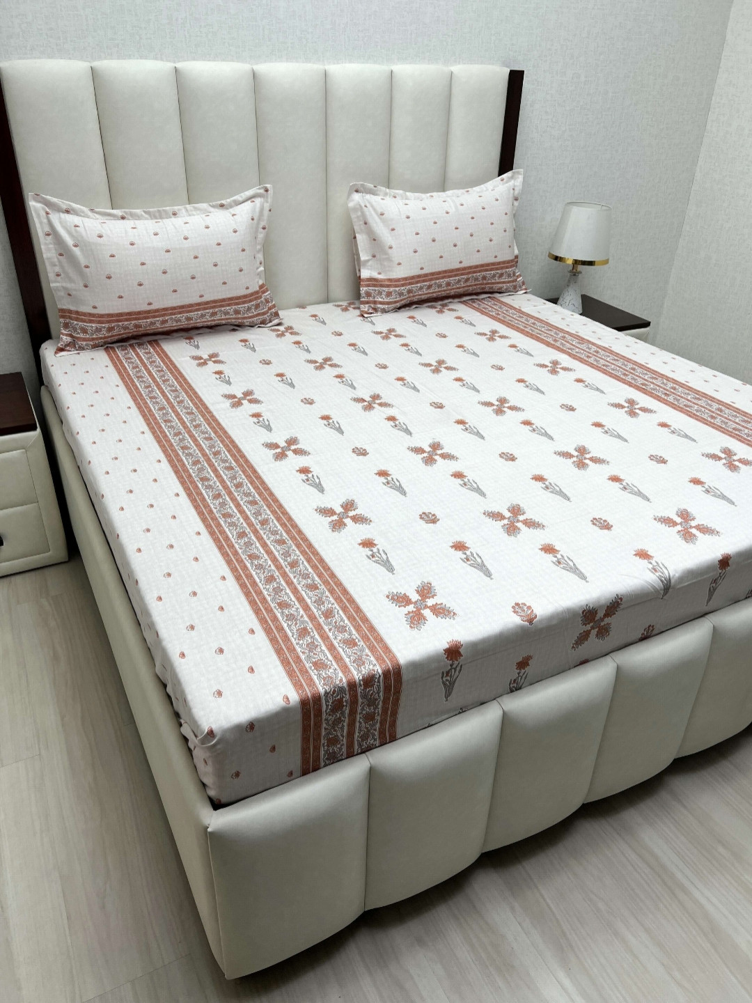

Pure Decor Royal Passion White Ethnic Motifs250 TC Queen Bedsheet 2.28 m x 2.54m