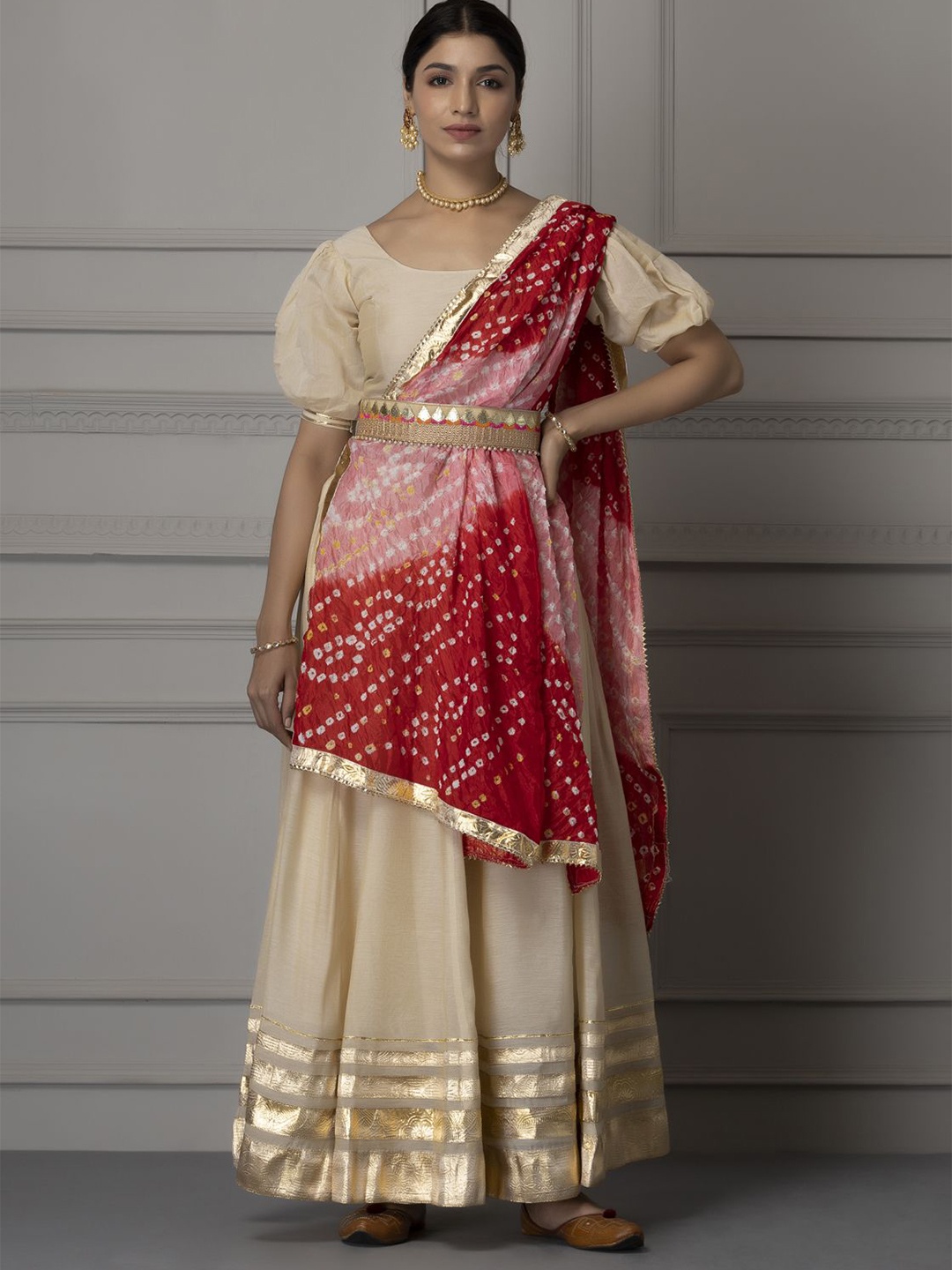 

Geroo Luxe Ready to Wear Lehenga & Unstitched Blouse With Dupatta, Cream