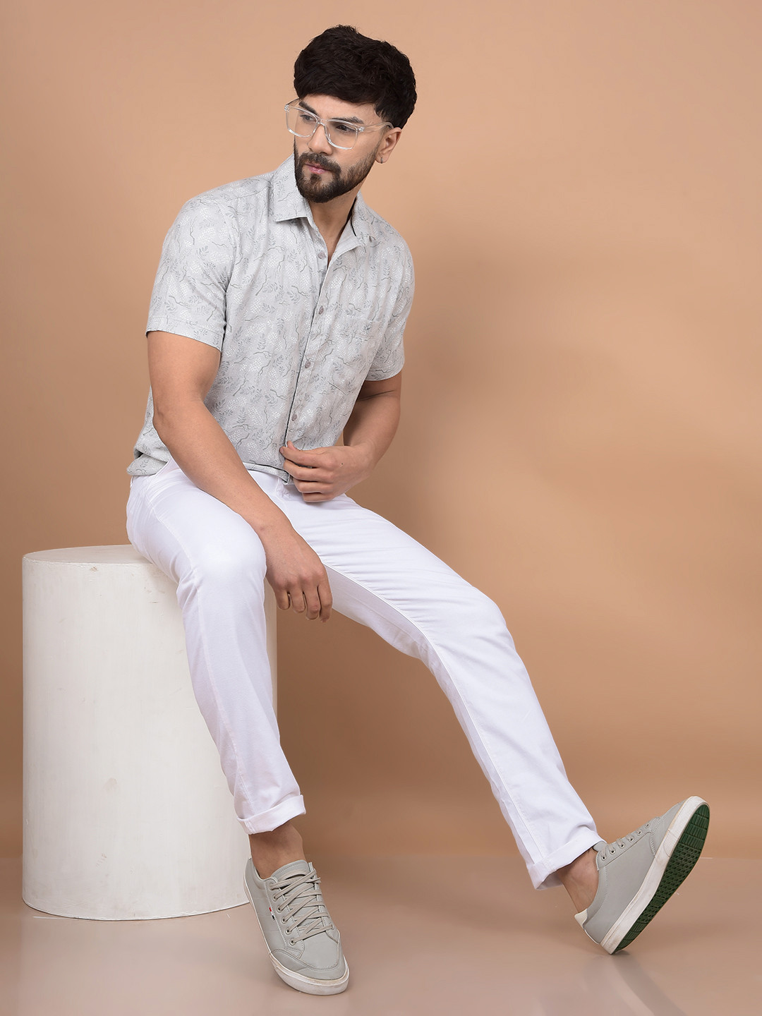 

Crimsoune Club Men Premium Slim Fit Spread Collar Floral Printed Cotton Casual Shirt, Grey