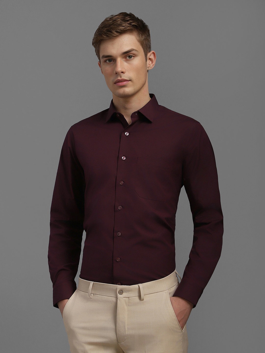 

Louis Philippe Men Slim Fit Spread Collar Solid Cotton Formal Shirt, Maroon