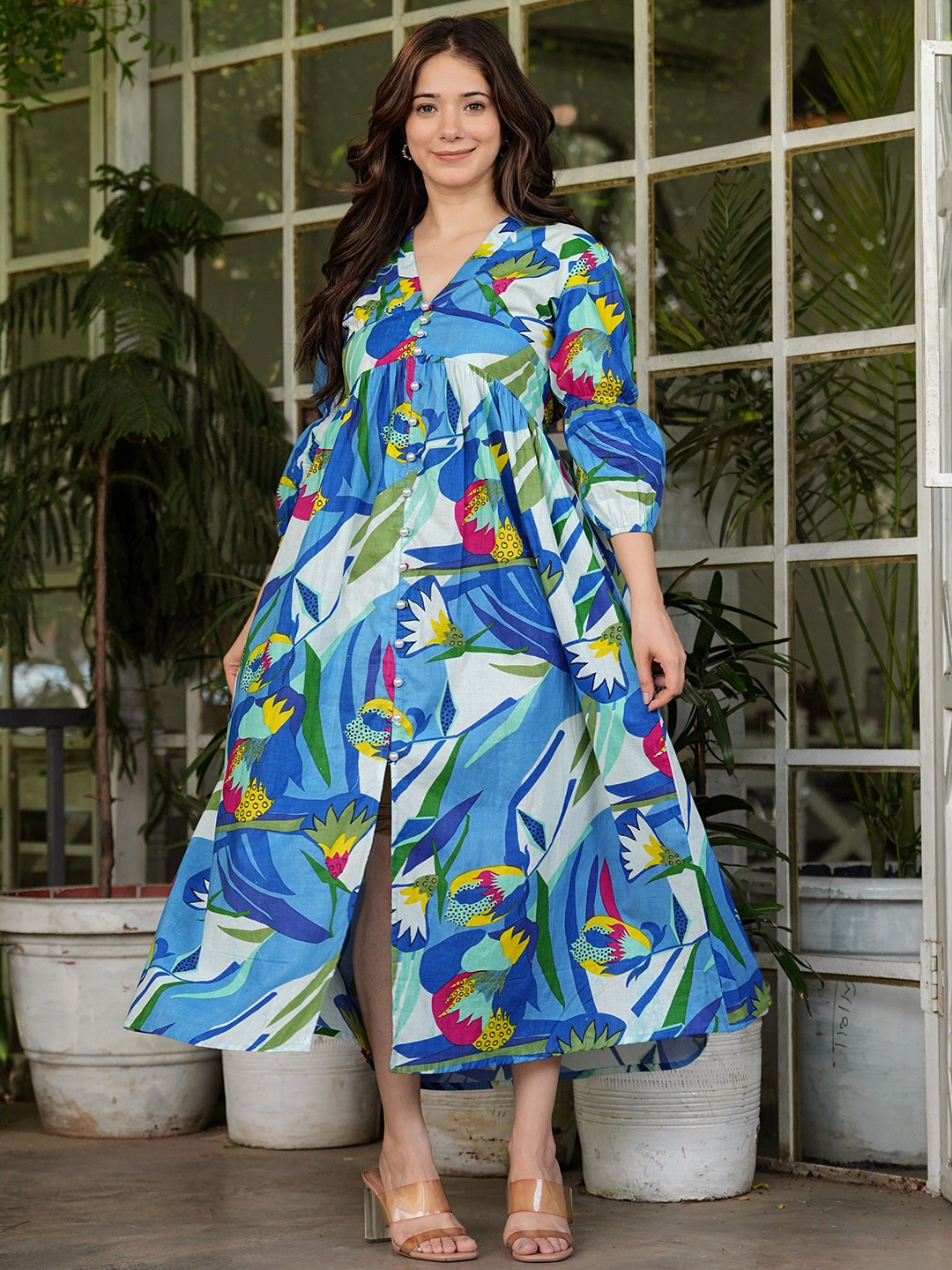 

UT Venero Print Bell Sleeve Fit & Flare Maxi Dress, Blue