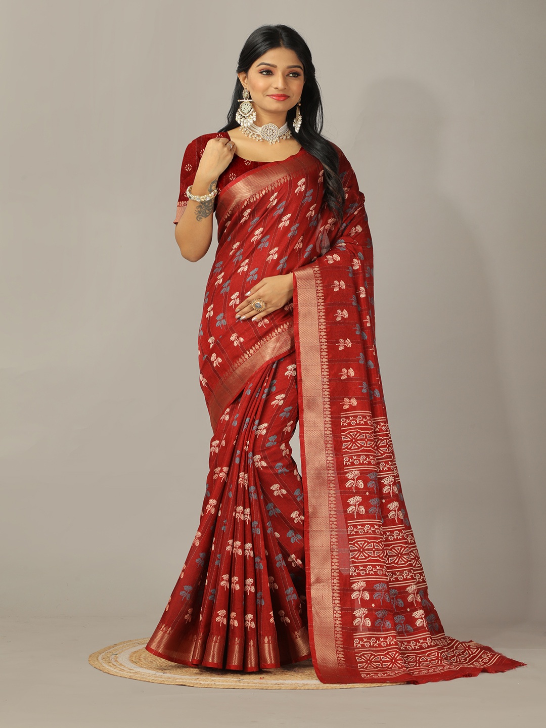 

A.V.M. SILK MILLS Floral Zari Pure Georgette Saree, Maroon