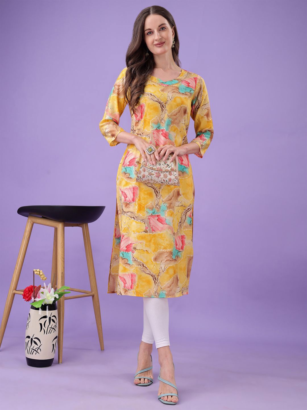 

Tikhi Imli Floral Printed Gotta Patti Kurta, Yellow