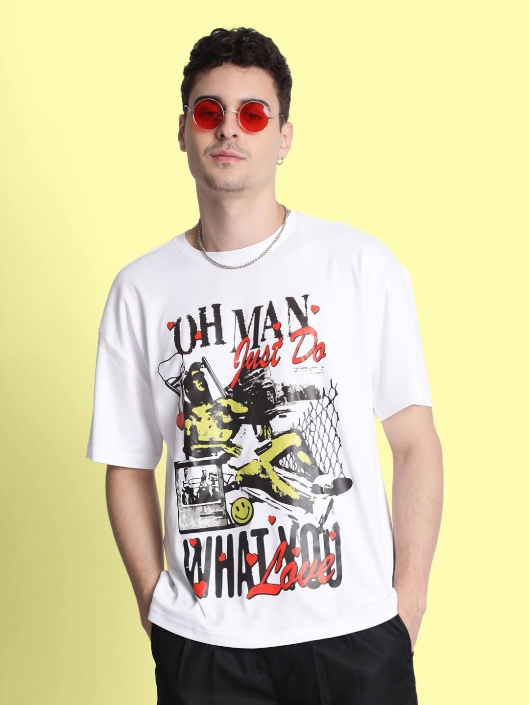 

Bene Kleed Men Printed Drop-Shoulder Sleeves T-shirt, White