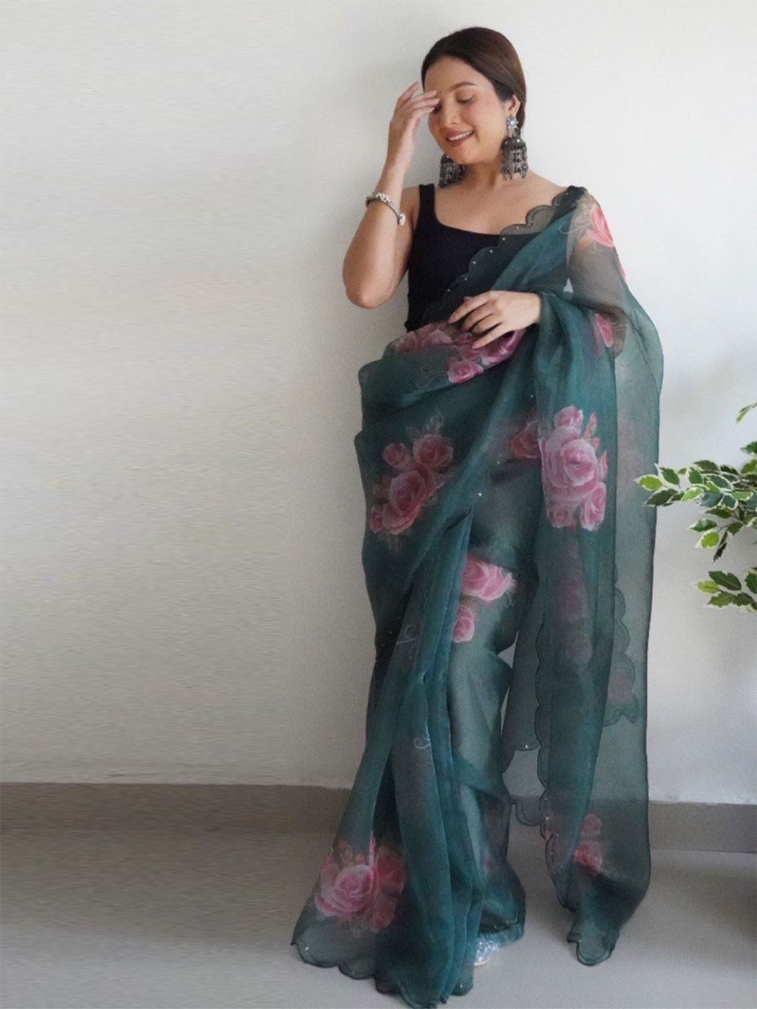 

ODETTE Floral Sequinned Organza Saree, Green