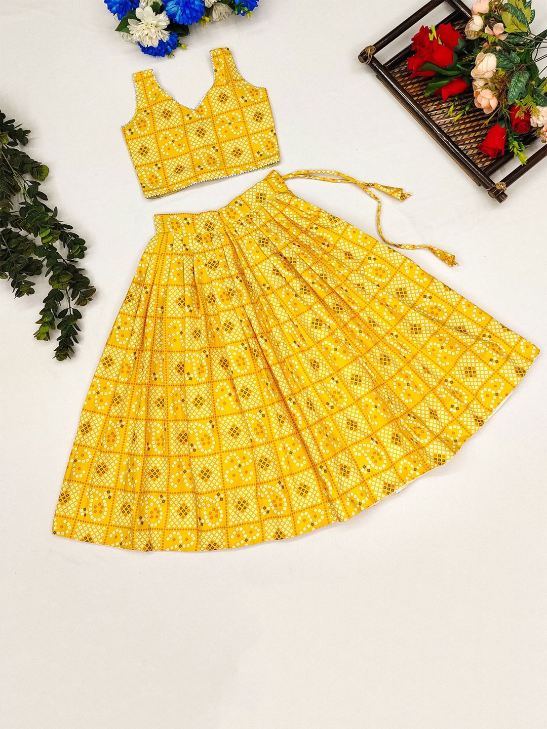 

DHRUV CREATION Girls Bandhej Bhandani Printed Ready to Wear Lehenga & Choli, Yellow