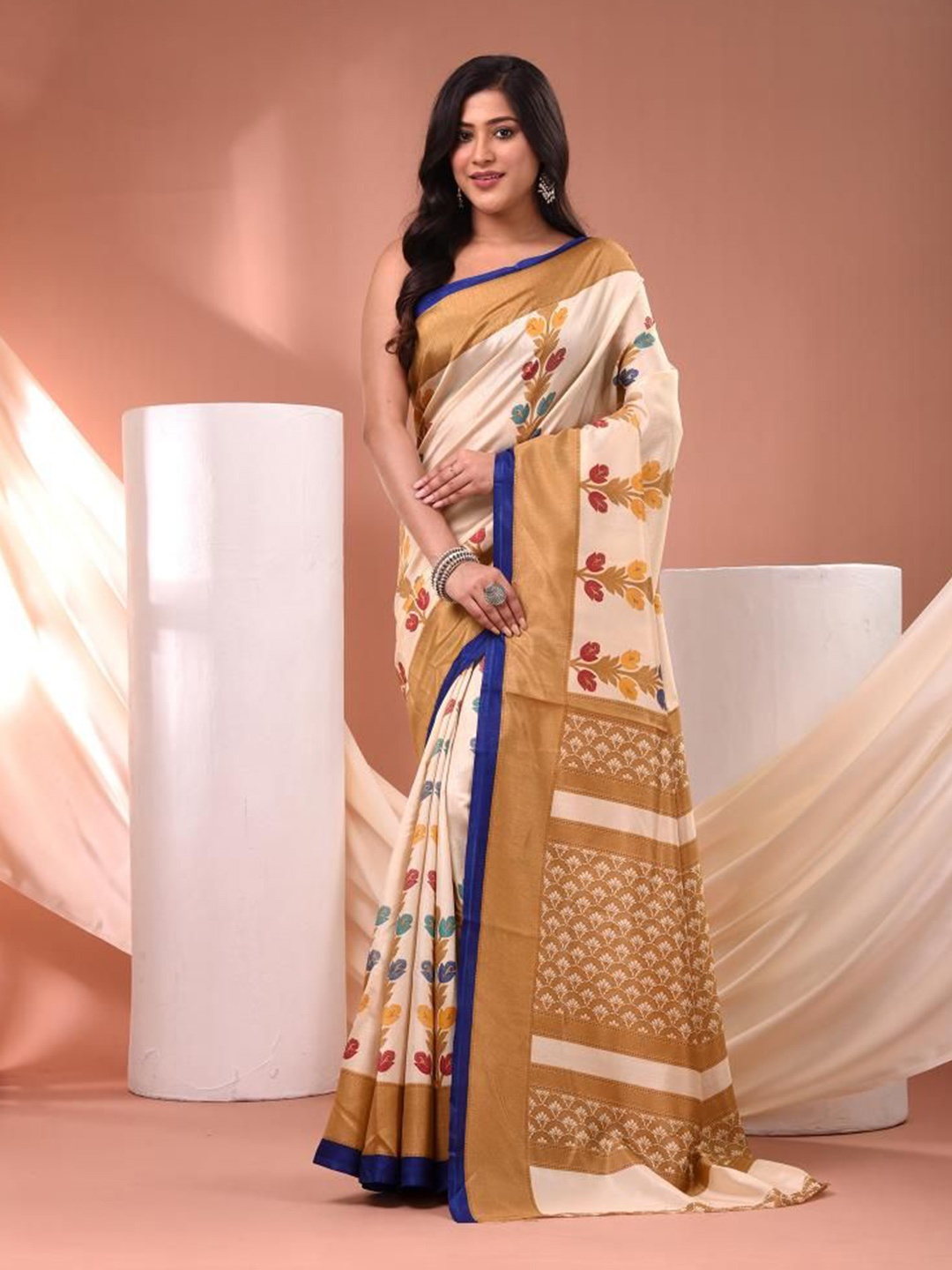 

VIBHAVARI Floral Pure Silk Saree, Beige