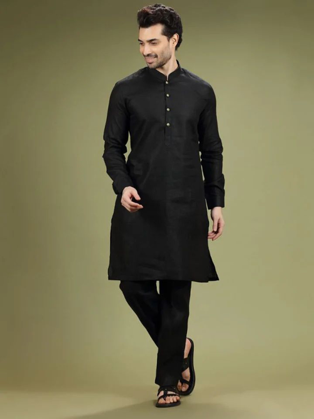 

Oomph! Mandarin Collar Long Sleeves Straight Kurta, Black