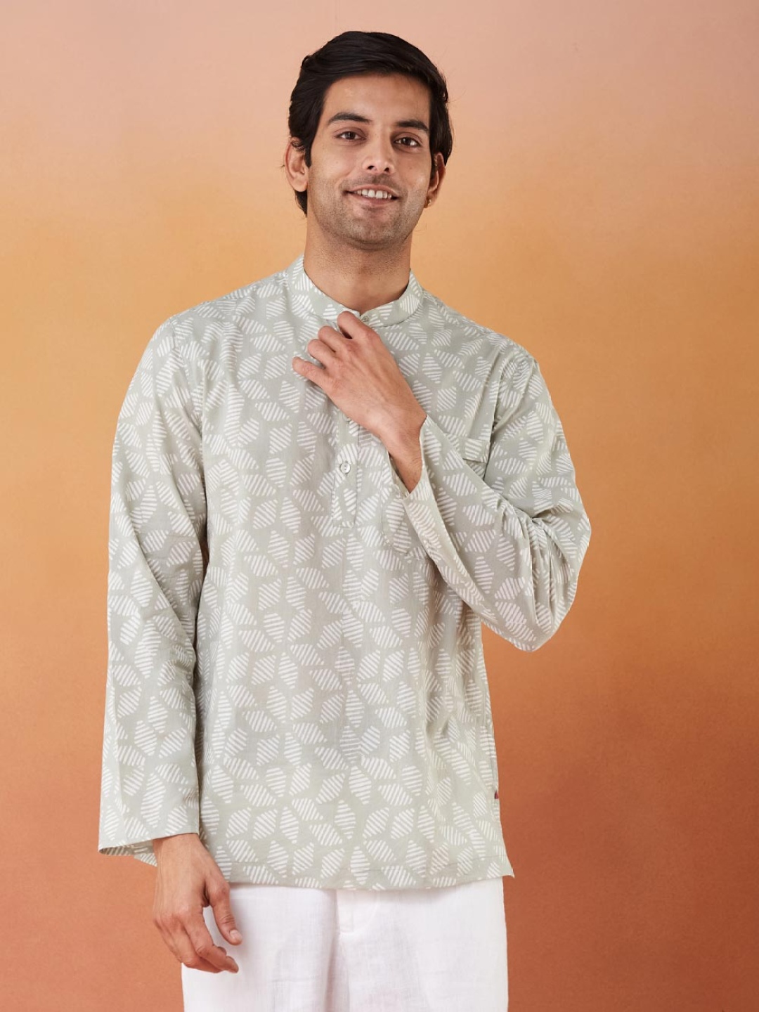 

Fabindia Men Relaxed Fit Band Collar Geometric Printed Cotton Casual Shirt, Grey