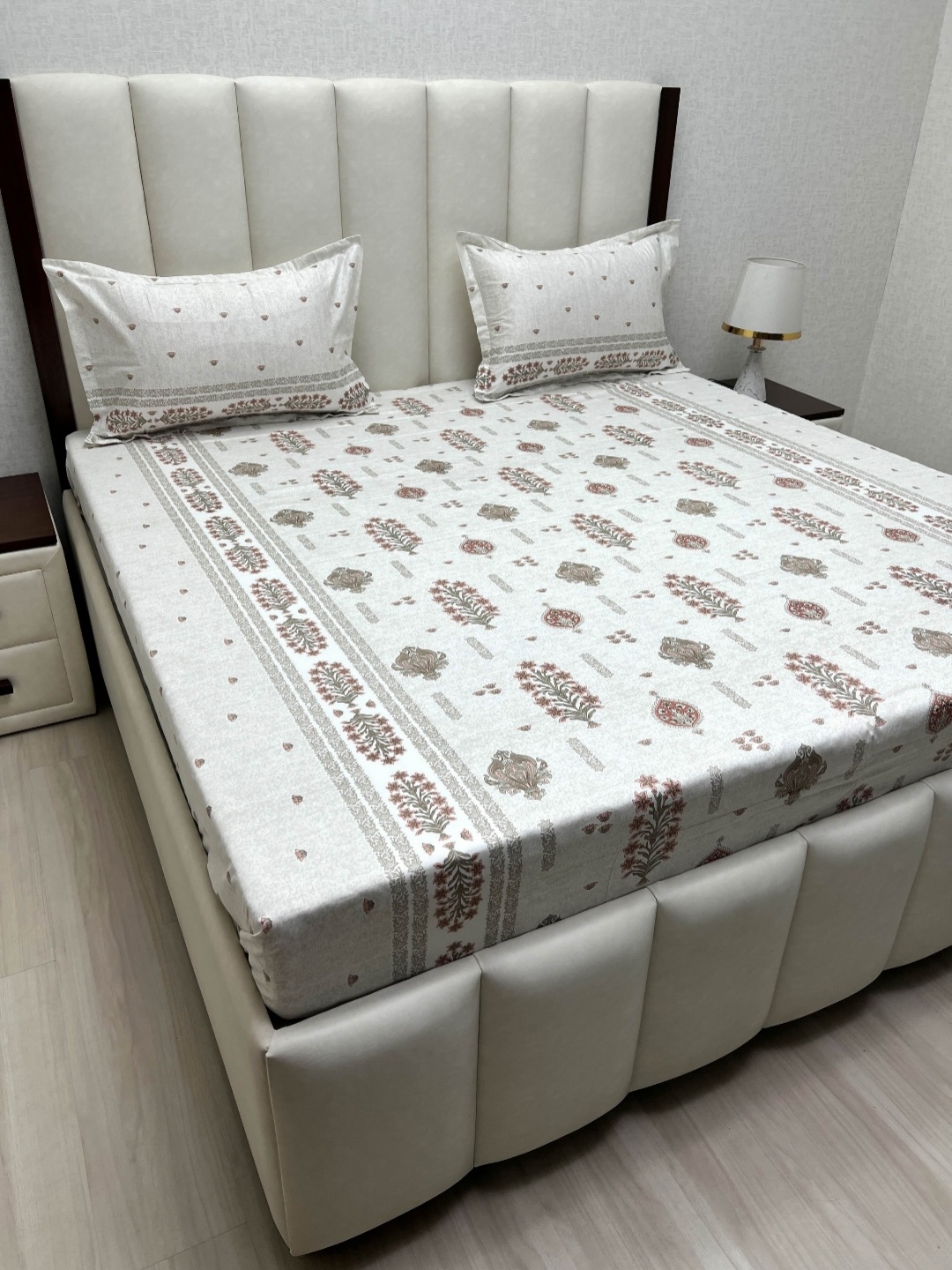 

Pure Decor Royal Passion Brown Printed Pure Cotton 350 TC Queen Bedsheet Set 2.28m x 2.54m