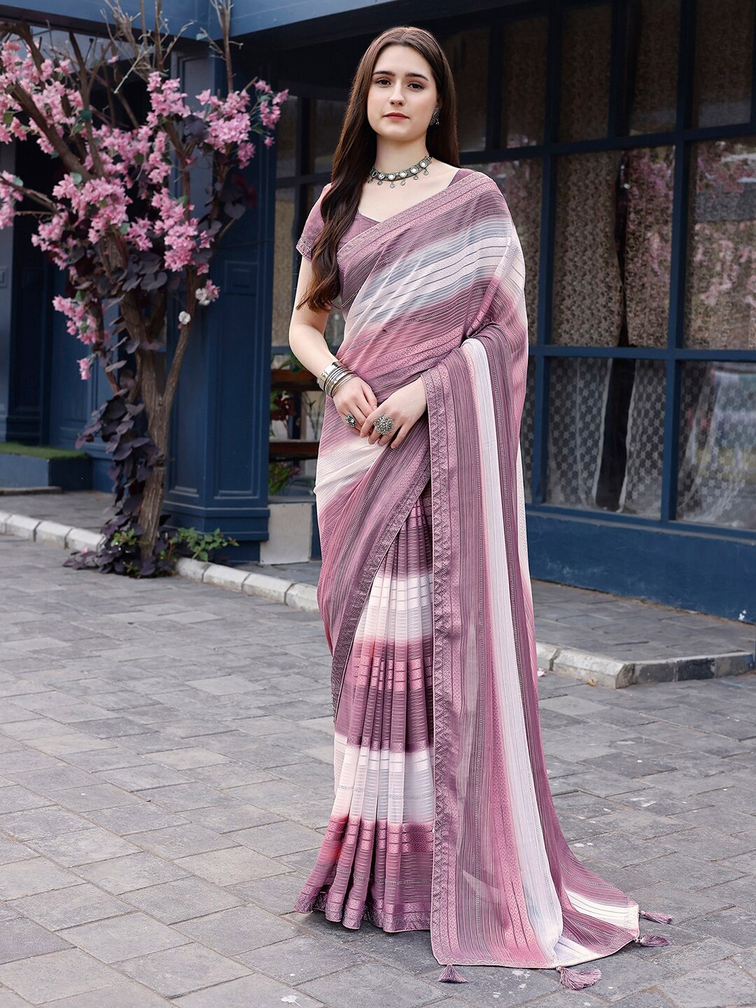 

SANJANA SILK Striped Sequinned Maheshwari Saree, Magenta