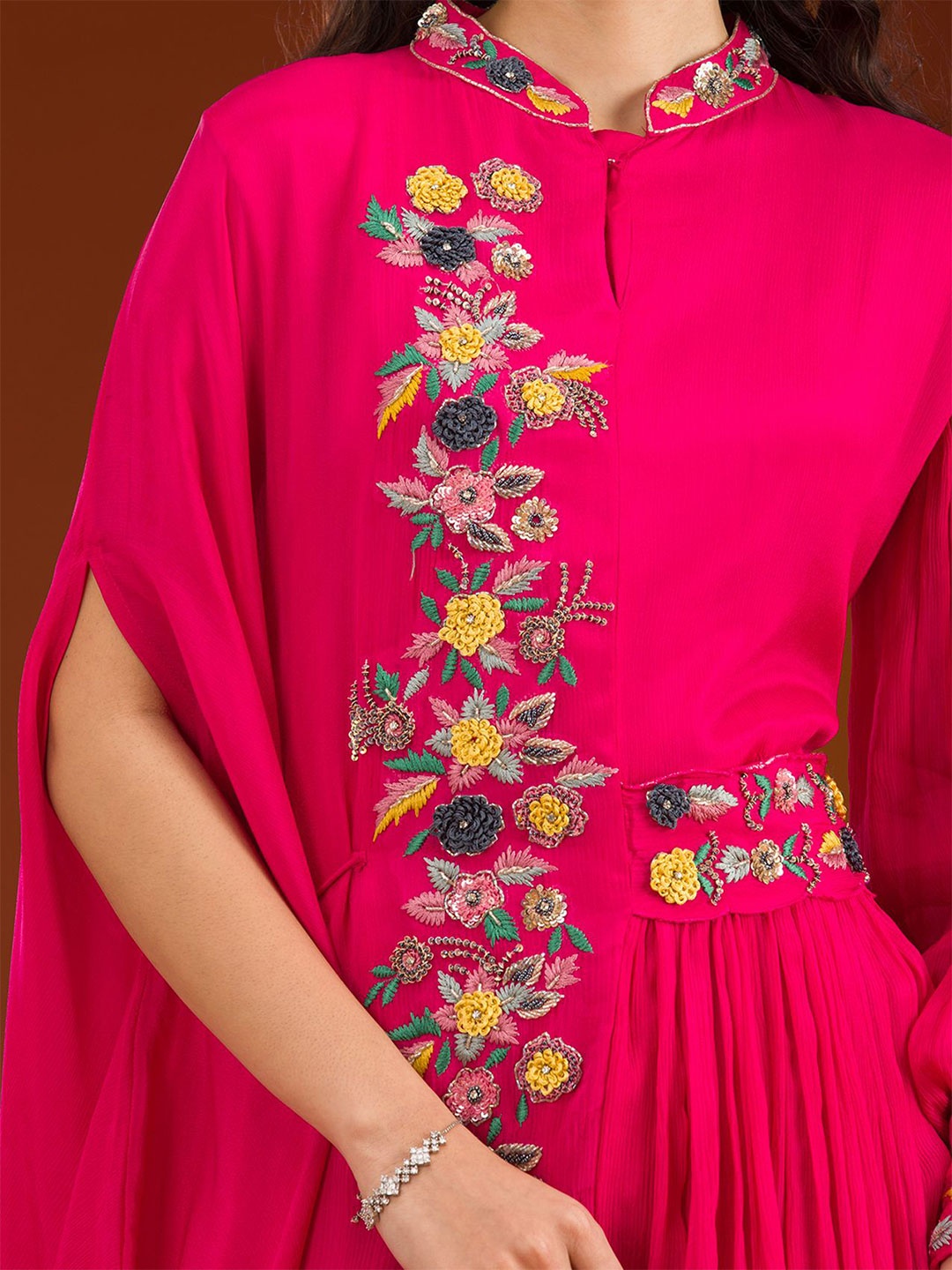 

Koskii Women Floral Embroidered Regular Beads and Stones Kurta with Trousers, Pink