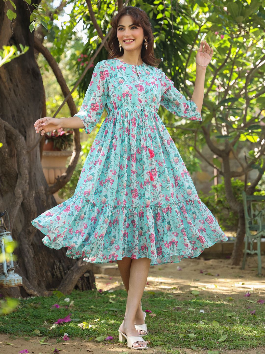 

Janasya Women Turquoise Georgette Floral Printed Tiered Dress, Green