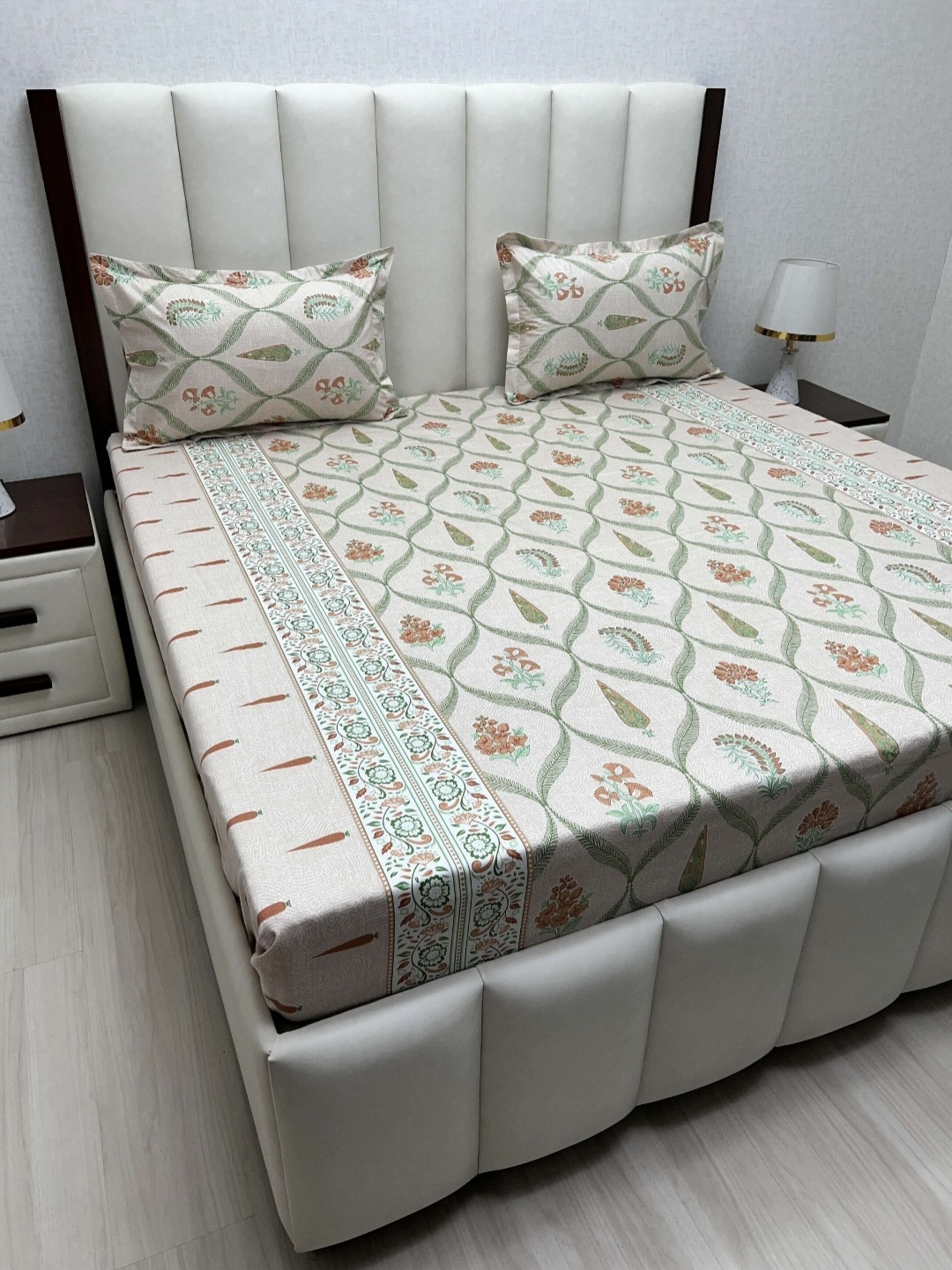 

Pure Decor Royal Passion Beige Printed Pure Cotton 230 TC Queen Bedsheet 2.28 x 2.54 m